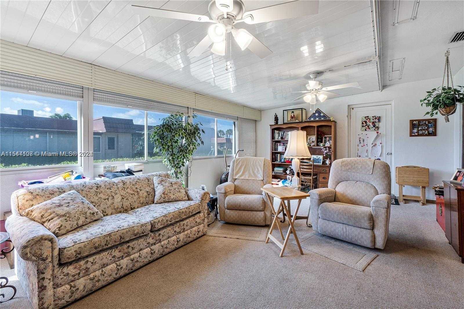 Small Image of 5775 WEST FERNLEY DR W #107, Palm Beach Number 7