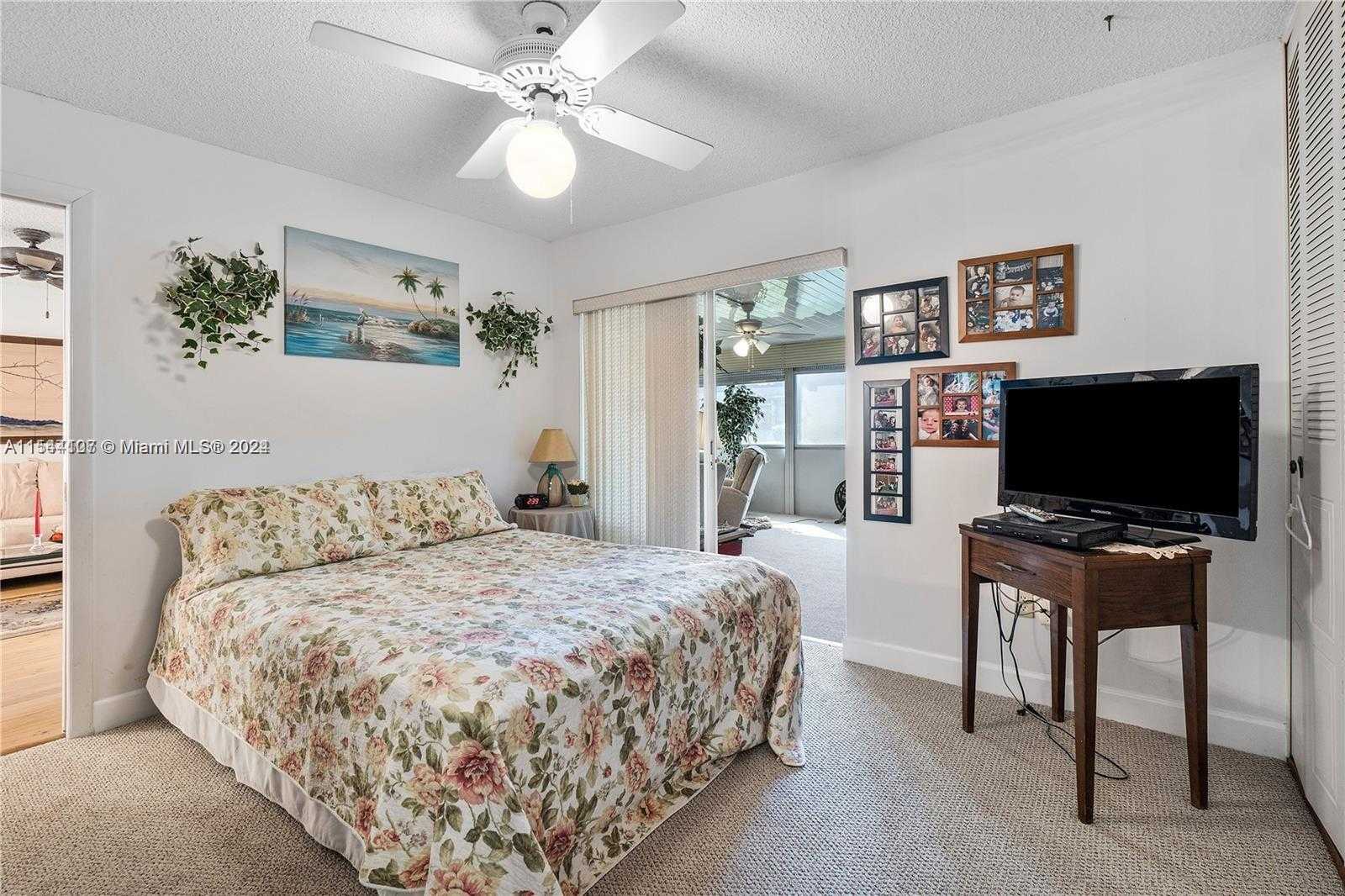 Small Image of 5775 WEST FERNLEY DR W #107, Palm Beach Number 8