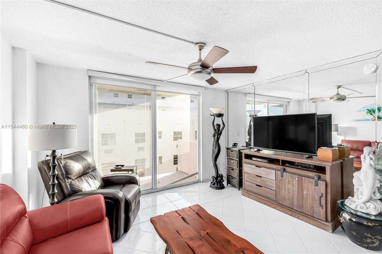 Small Image of 345 OCEAN DR #411, Miami Beach Number 13
