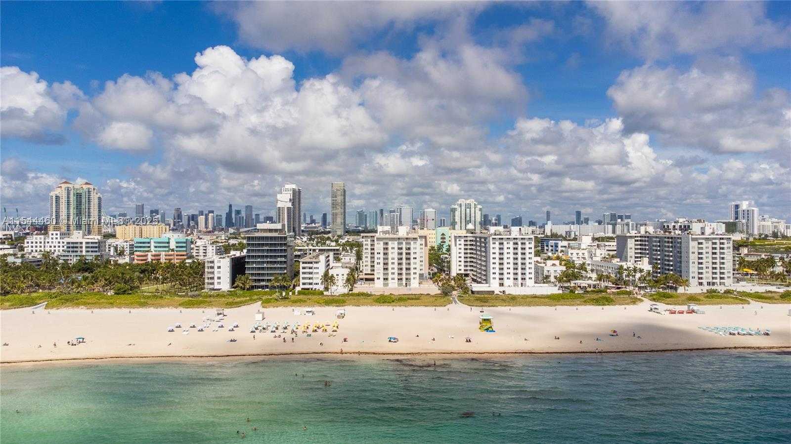 Small Image of 345 OCEAN DR #411, Miami Beach Number 17