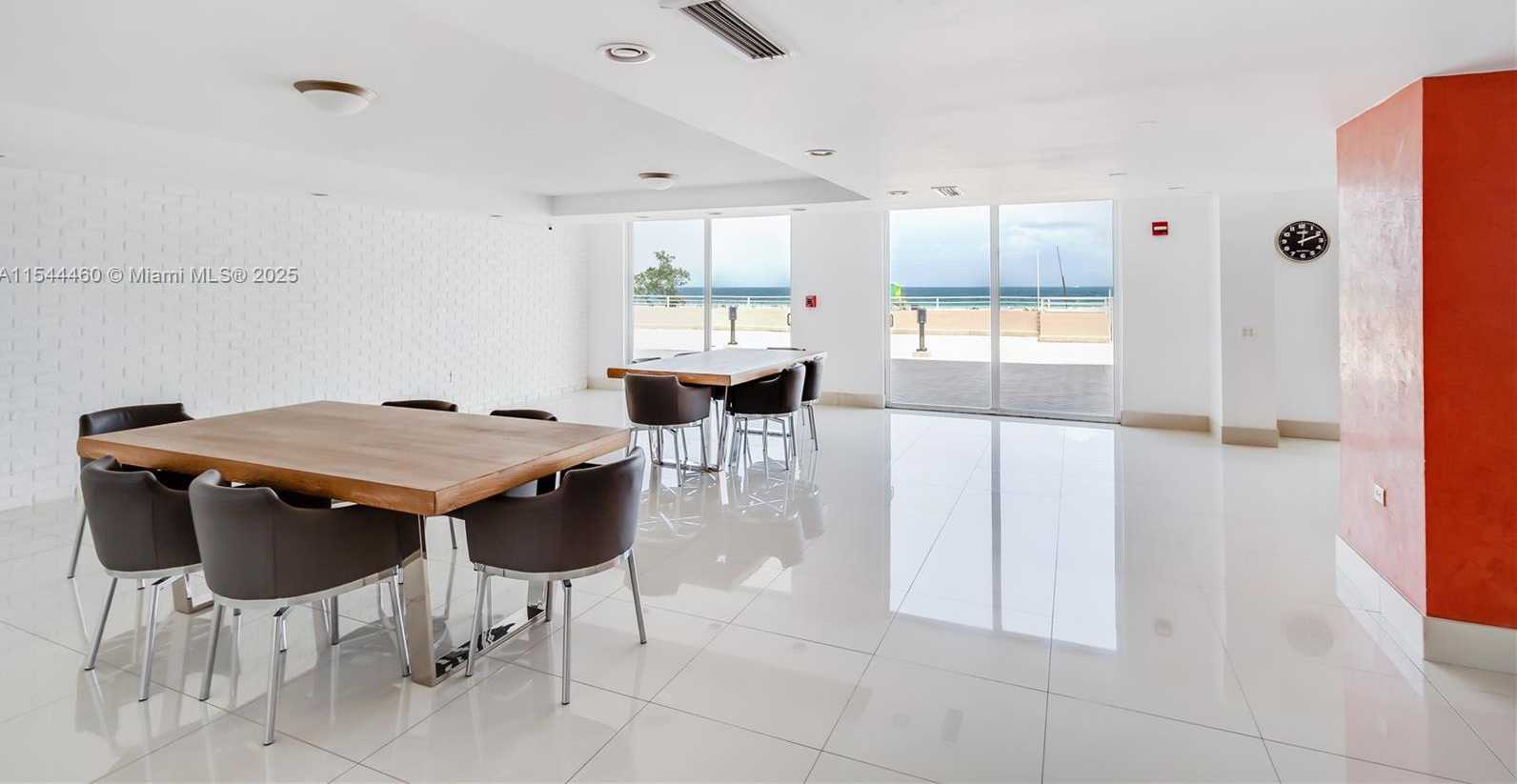 Small Image of 345 OCEAN DR #411, Miami Beach Number 19
