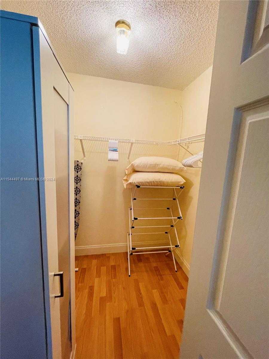 Small Image of 17021 NORTH BAY RD #318, Sunny Isles Beach Number 20