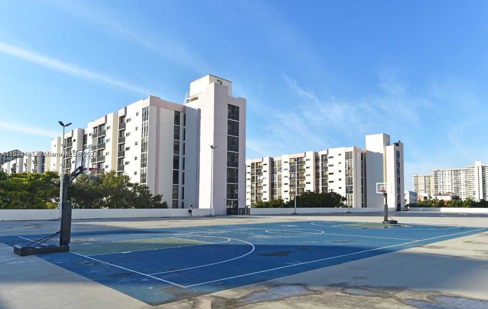 Small Image of 17021 NORTH BAY RD #318, Sunny Isles Beach Number 25