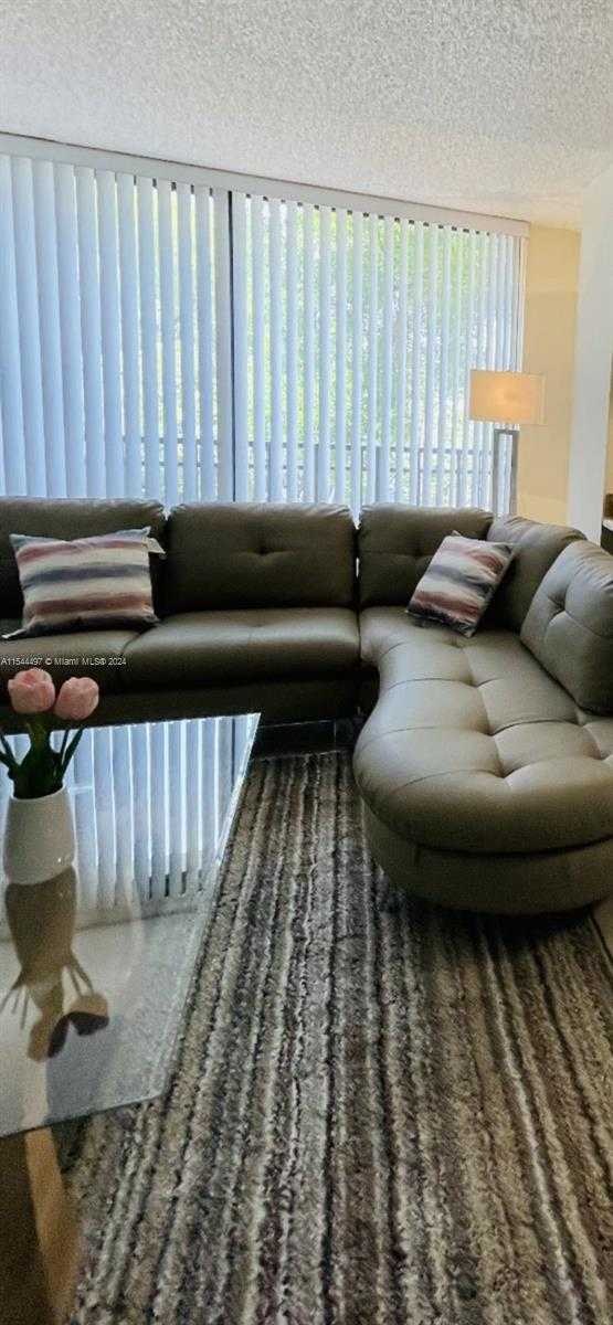 Small Image of 17021 NORTH BAY RD #318, Sunny Isles Beach Number 6