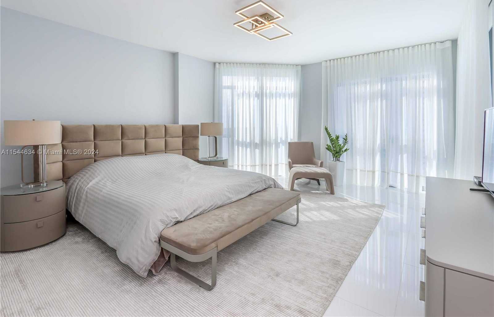 Small Image of 17301 BISCAYNE BLVD #1201, North Miami Beach Number 12
