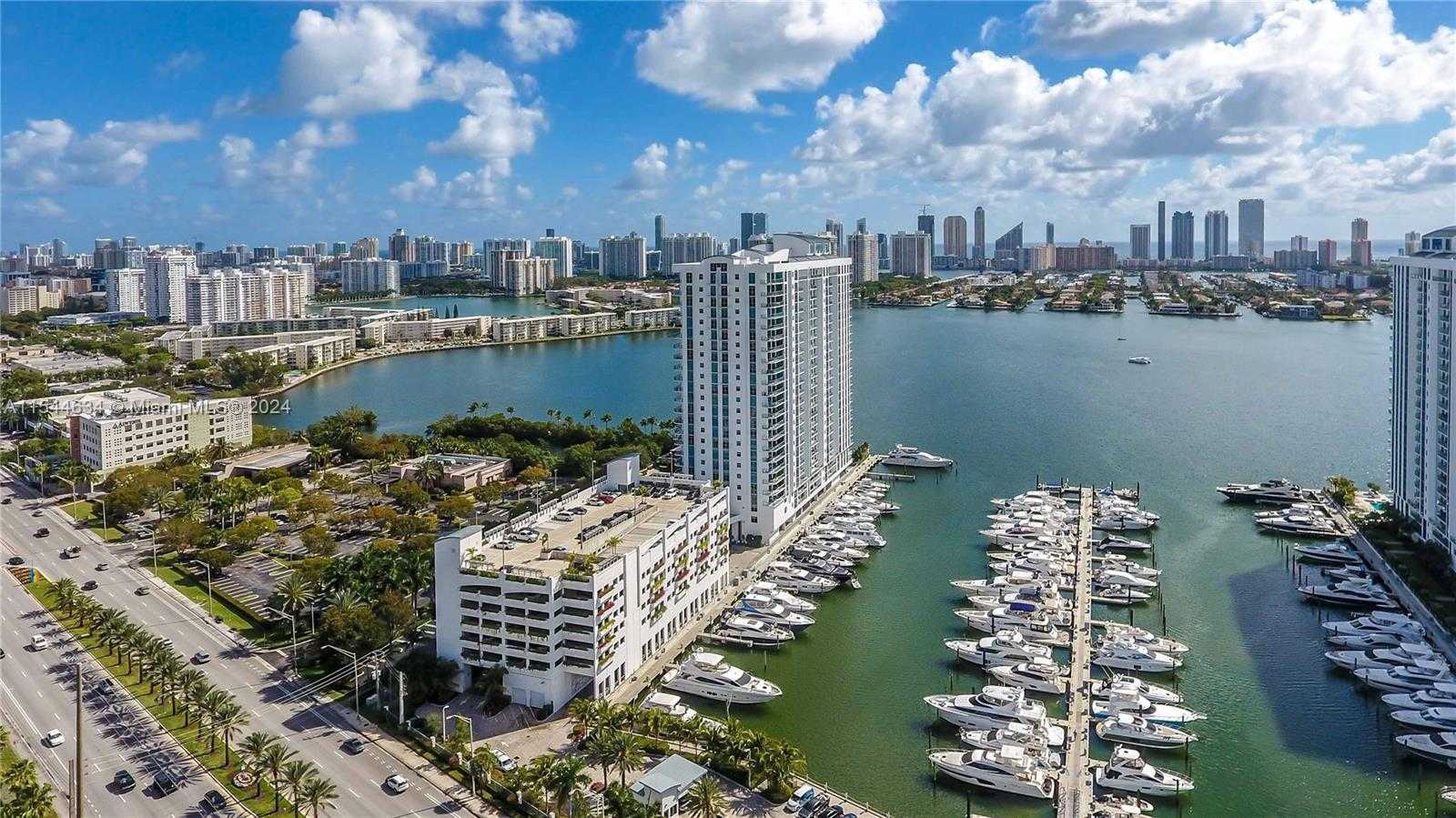 Small Image of 17301 BISCAYNE BLVD #1201, North Miami Beach Number 2