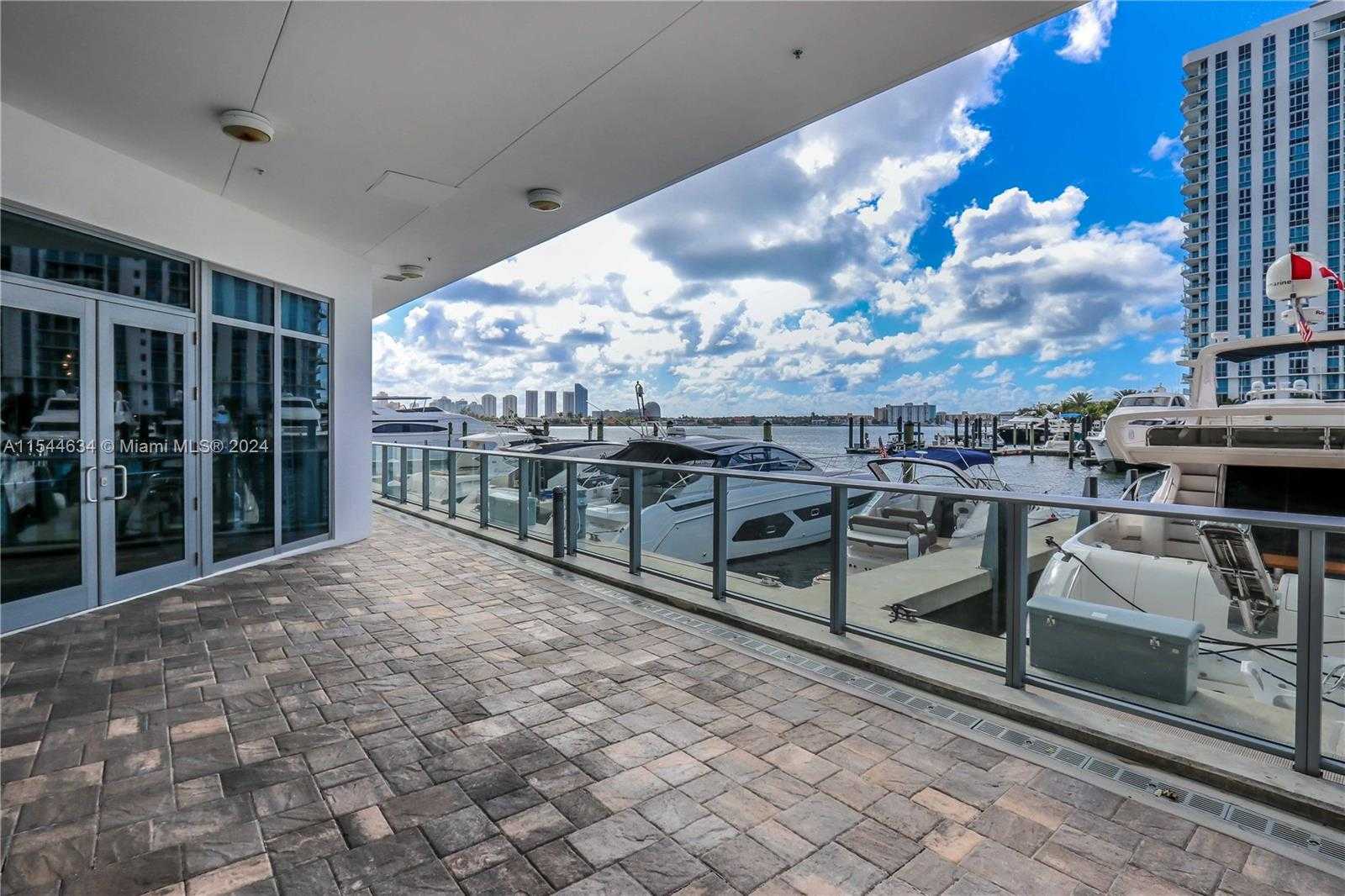 Small Image of 17301 BISCAYNE BLVD #1201, North Miami Beach Number 24