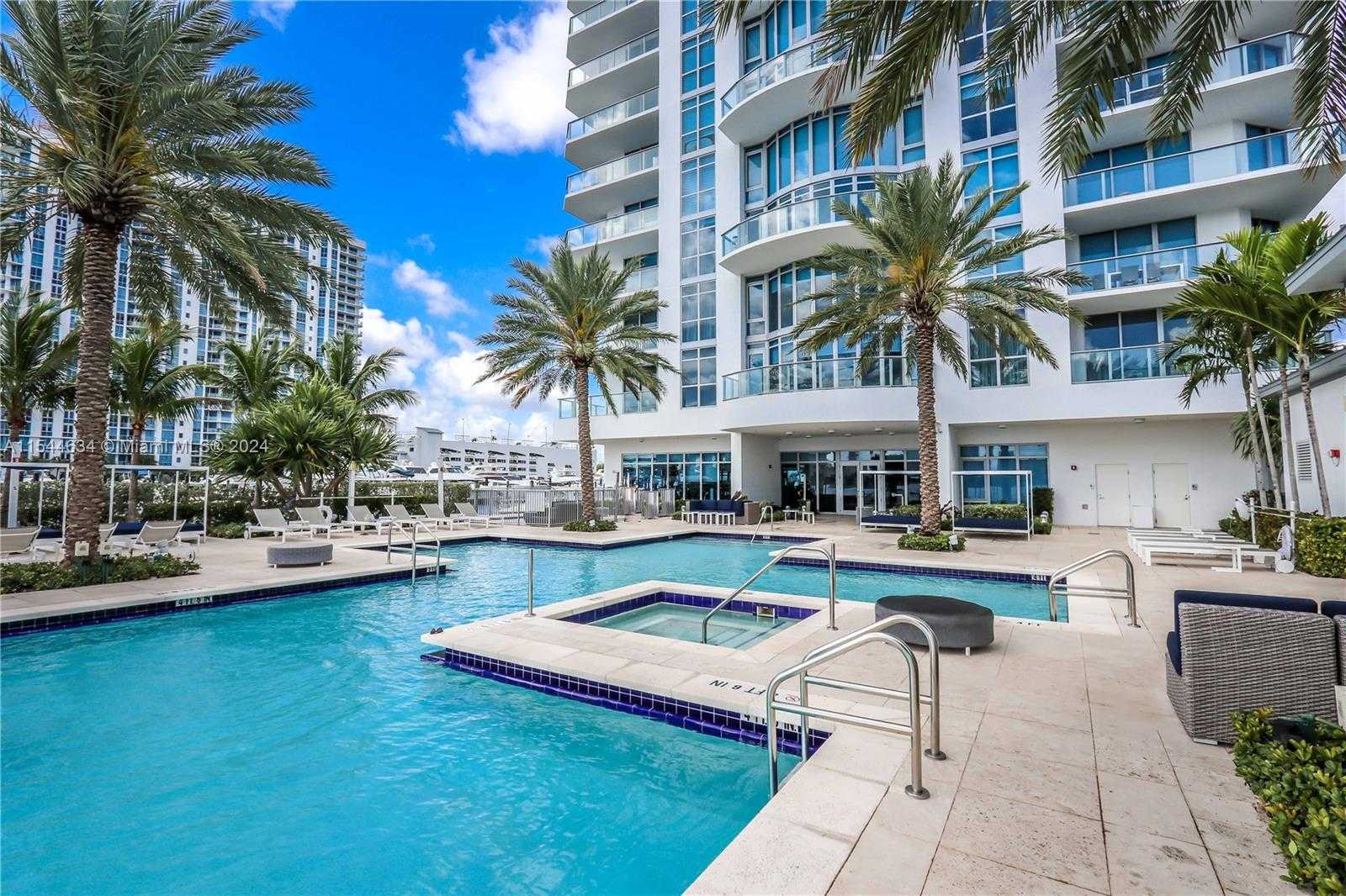 Small Image of 17301 BISCAYNE BLVD #1201, North Miami Beach Number 27
