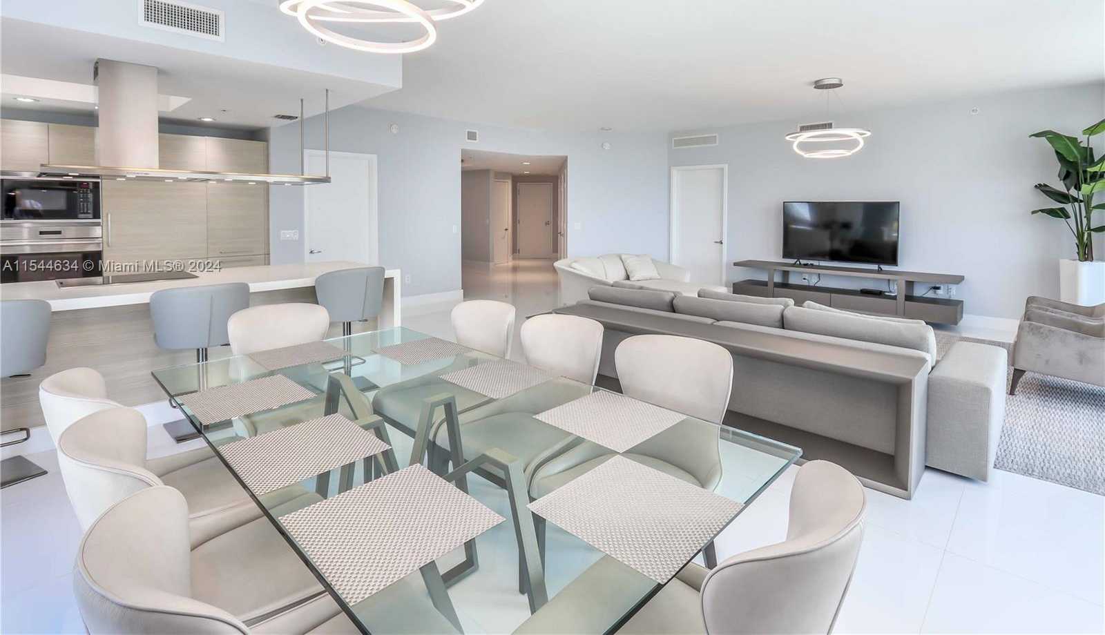 Small Image of 17301 BISCAYNE BLVD #1201, North Miami Beach Number 6