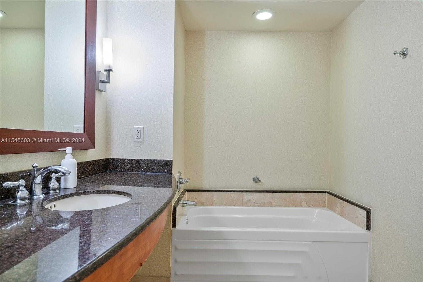 Small Image of 18001 COLLINS AVE #717, Sunny Isles Beach Number 10