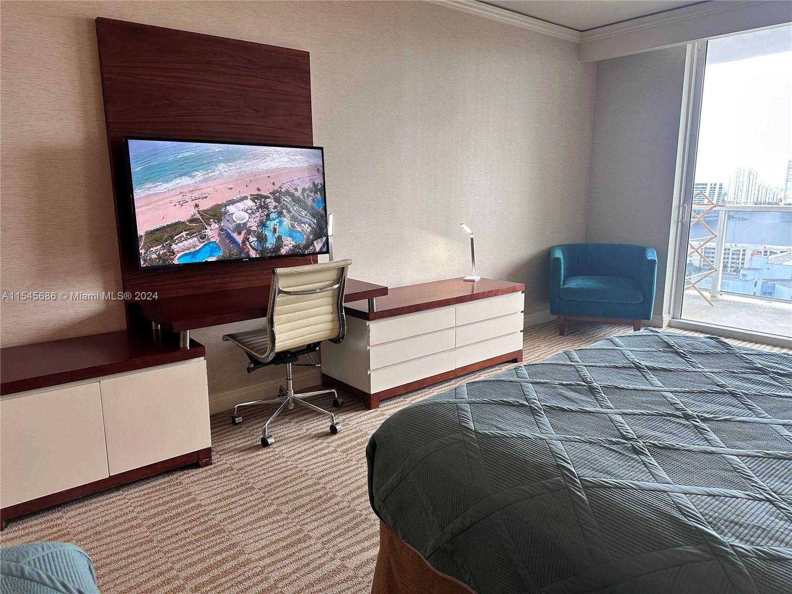Small Image of 18001 COLLINS AVE #1803, Sunny Isles Beach Number 4