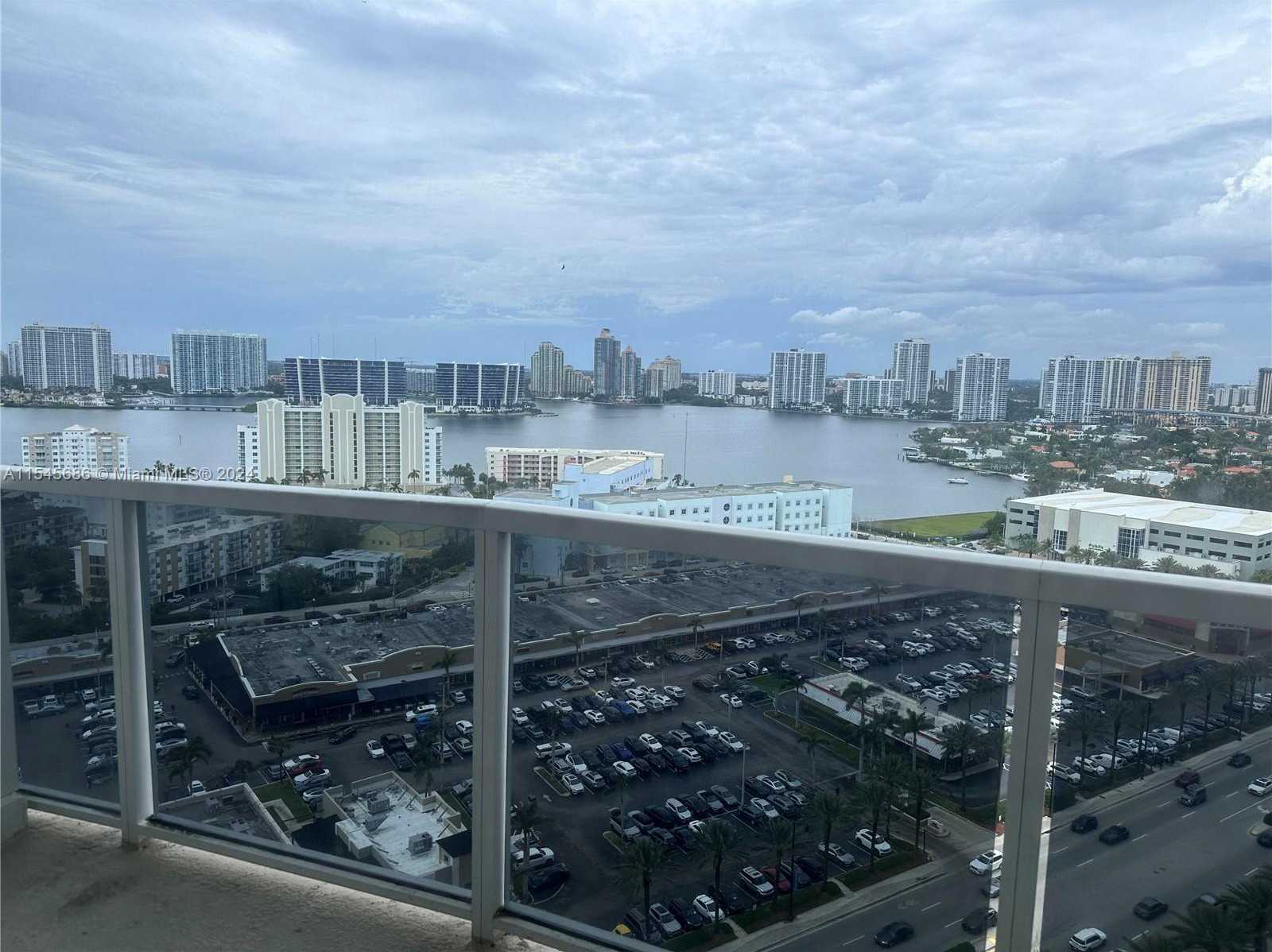 Small Image of 18001 COLLINS AVE #1803, Sunny Isles Beach Number 8