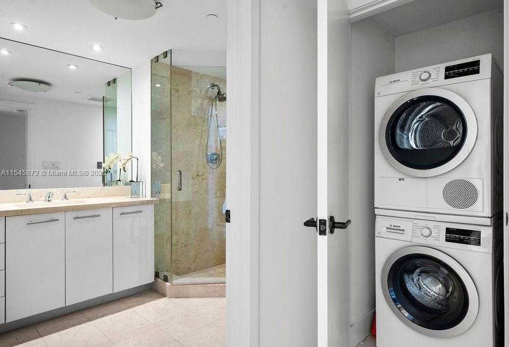 Small Image of 6801 COLLINS AVE #1206, Miami Beach Number 26