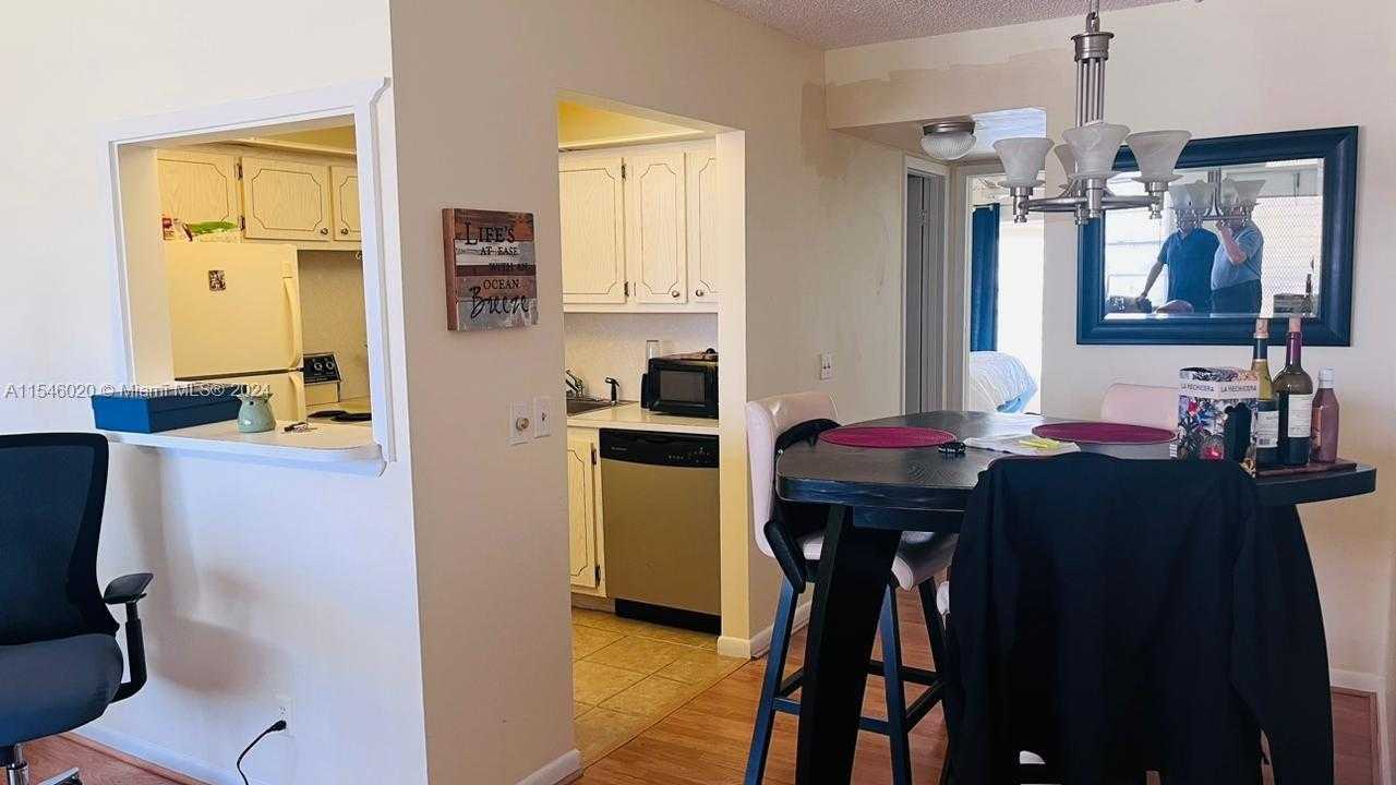 Small Image of 63 FANSHAW B #63, Boca Raton Number 4