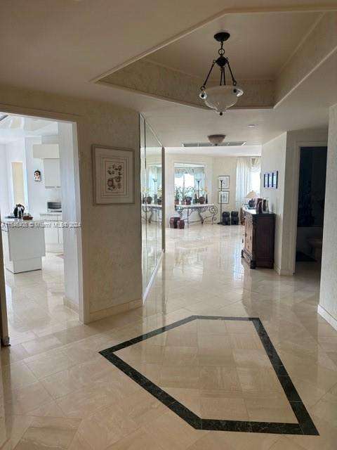 Small Image of 3802 #1704, Aventura Number 7
