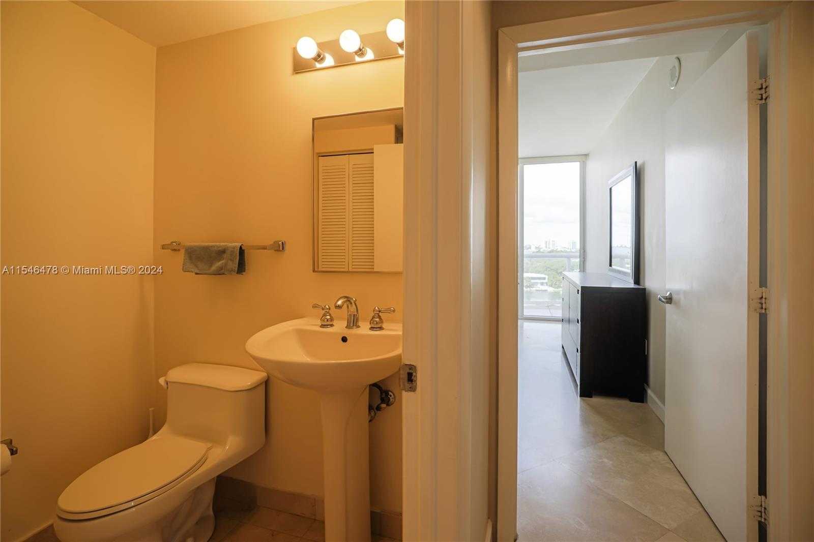 Small Image of 6365 COLLINS AVE #1408, Miami Beach Number 33