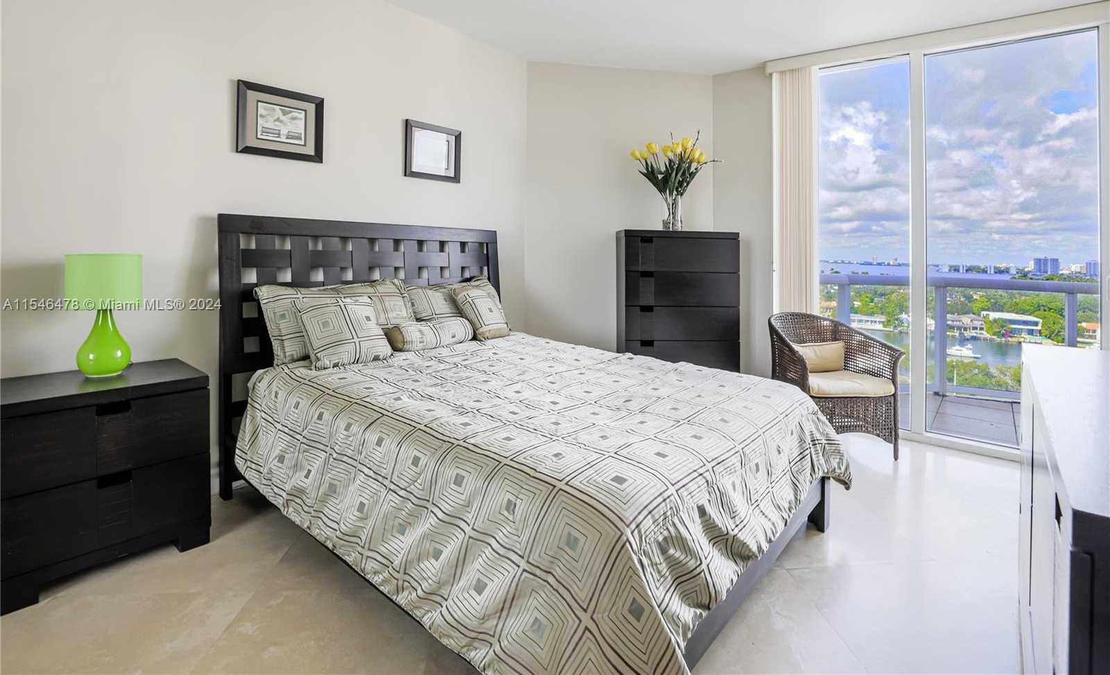 Small Image of 6365 COLLINS AVE #1408, Miami Beach Number 35