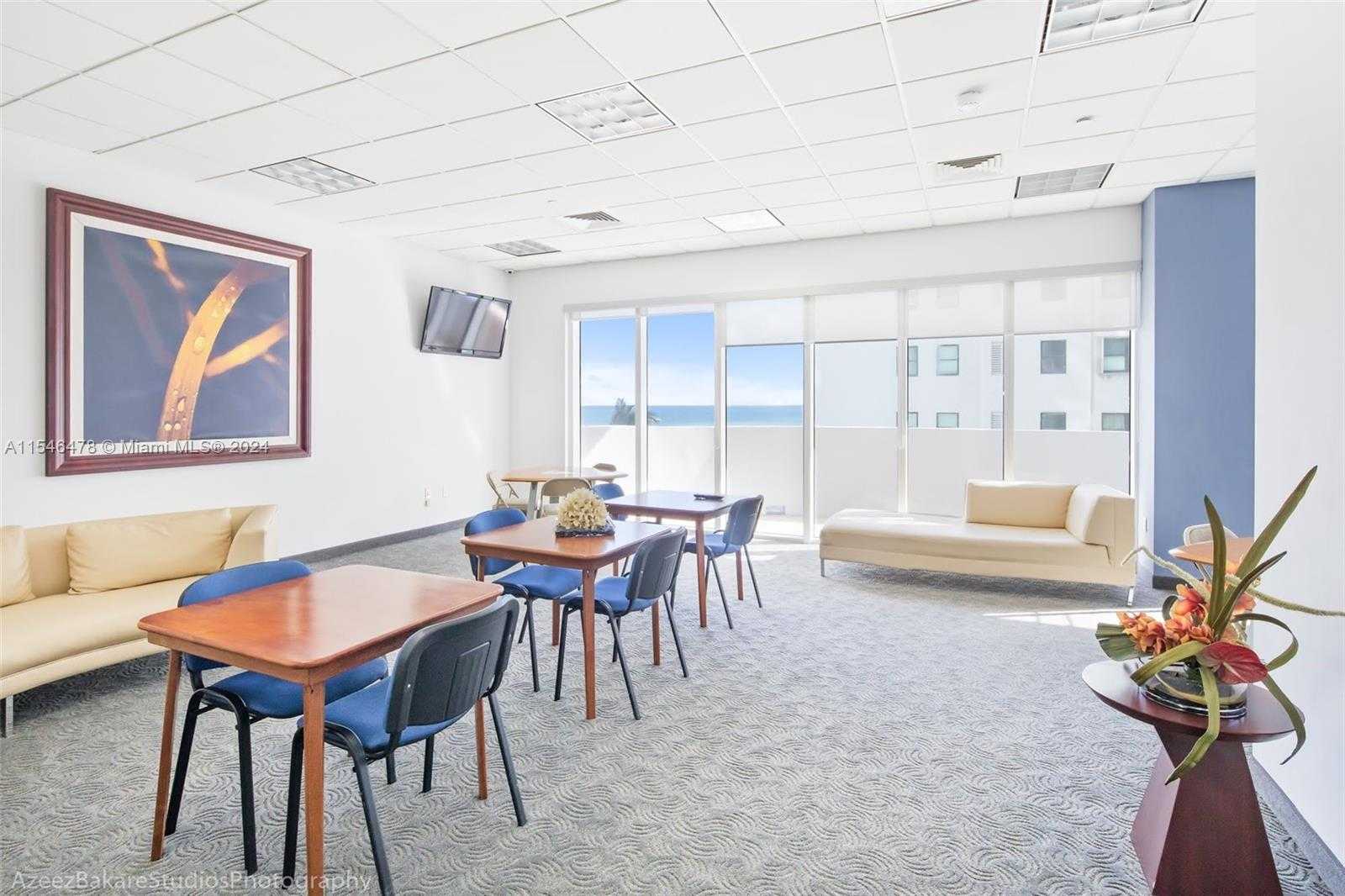 Small Image of 6365 COLLINS AVE #1408, Miami Beach Number 8