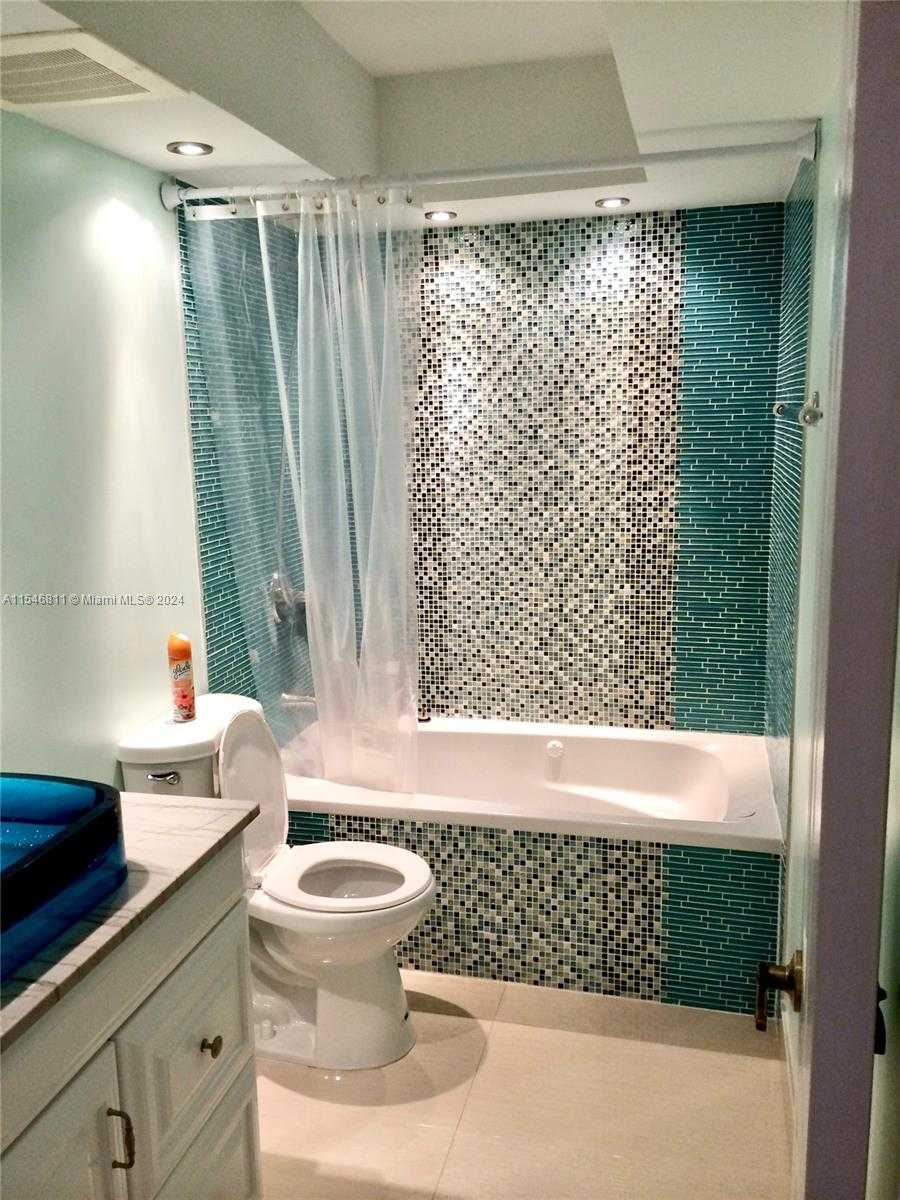 Small Image of 319 NORTH EAST 14TH AVE #602, Hallandale Beach Number 12