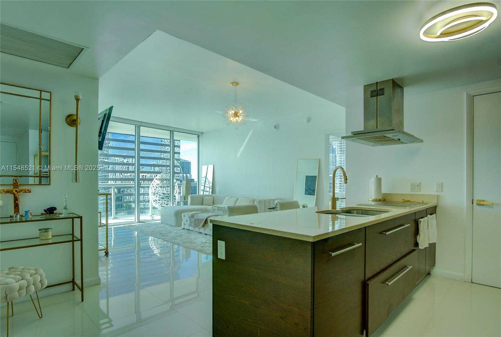Small Image of 495 BRICKELL AVE #2111, Miami Number 6