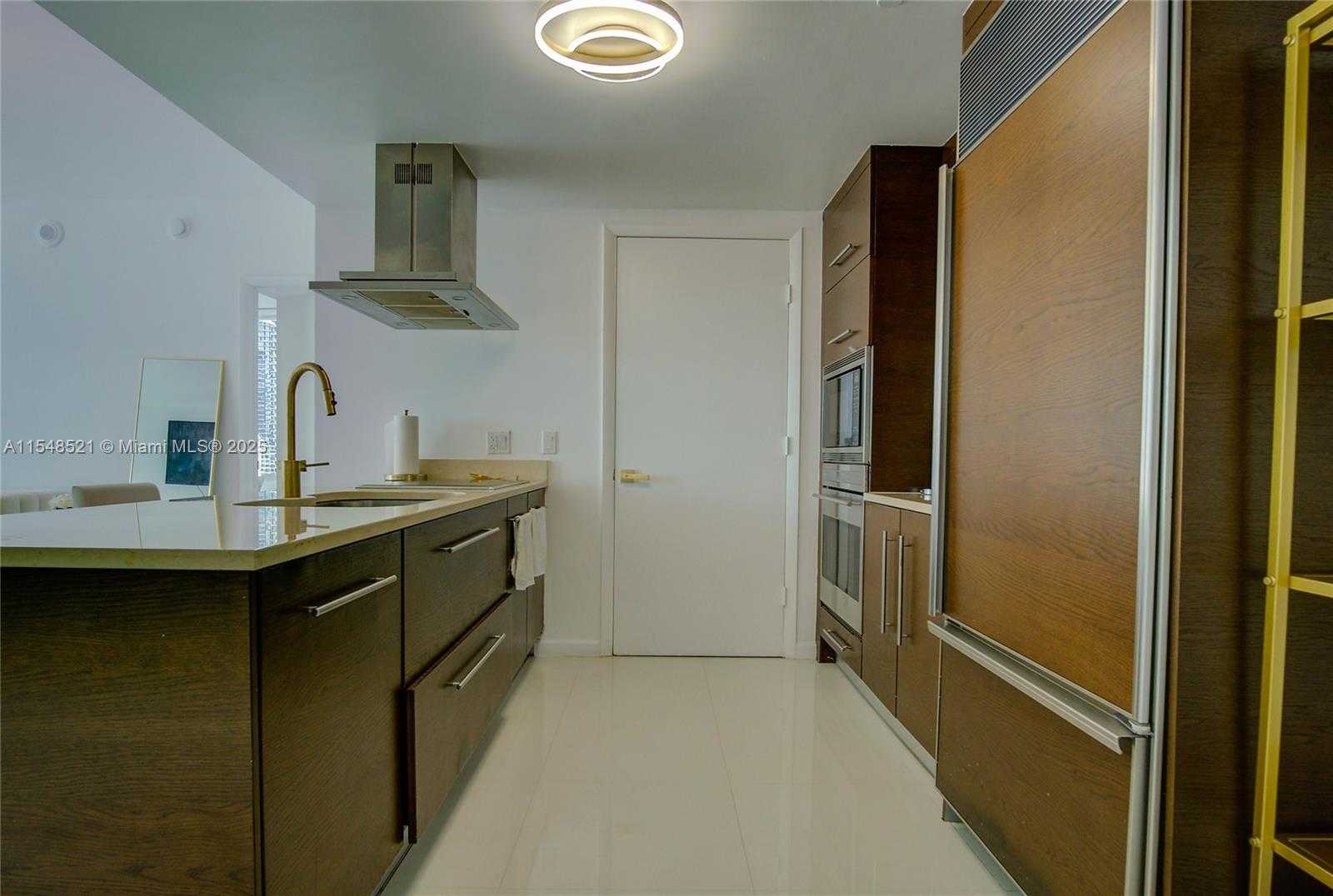 Small Image of 495 BRICKELL AVE #2111, Miami Number 8