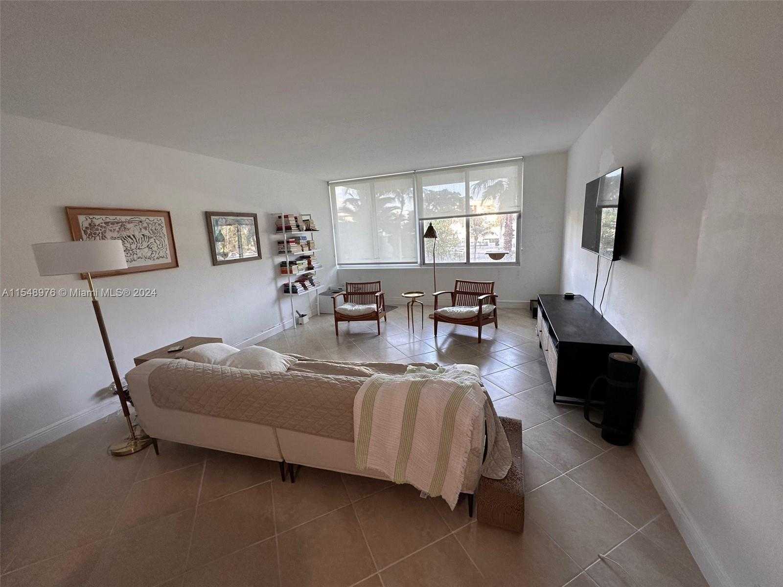Small Image of 1000 WEST AVE #225, Miami Beach Number 2