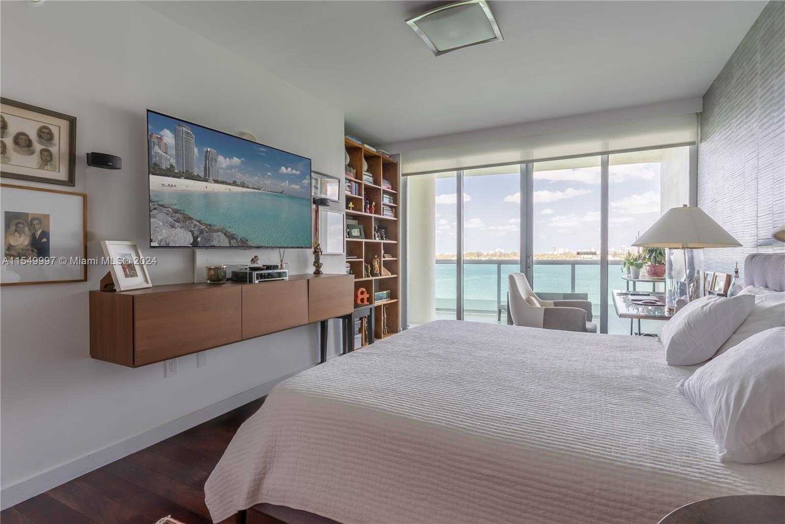 Small Image of 7935 East Dr, North Bay Village, FL 33141, USA Number 19
