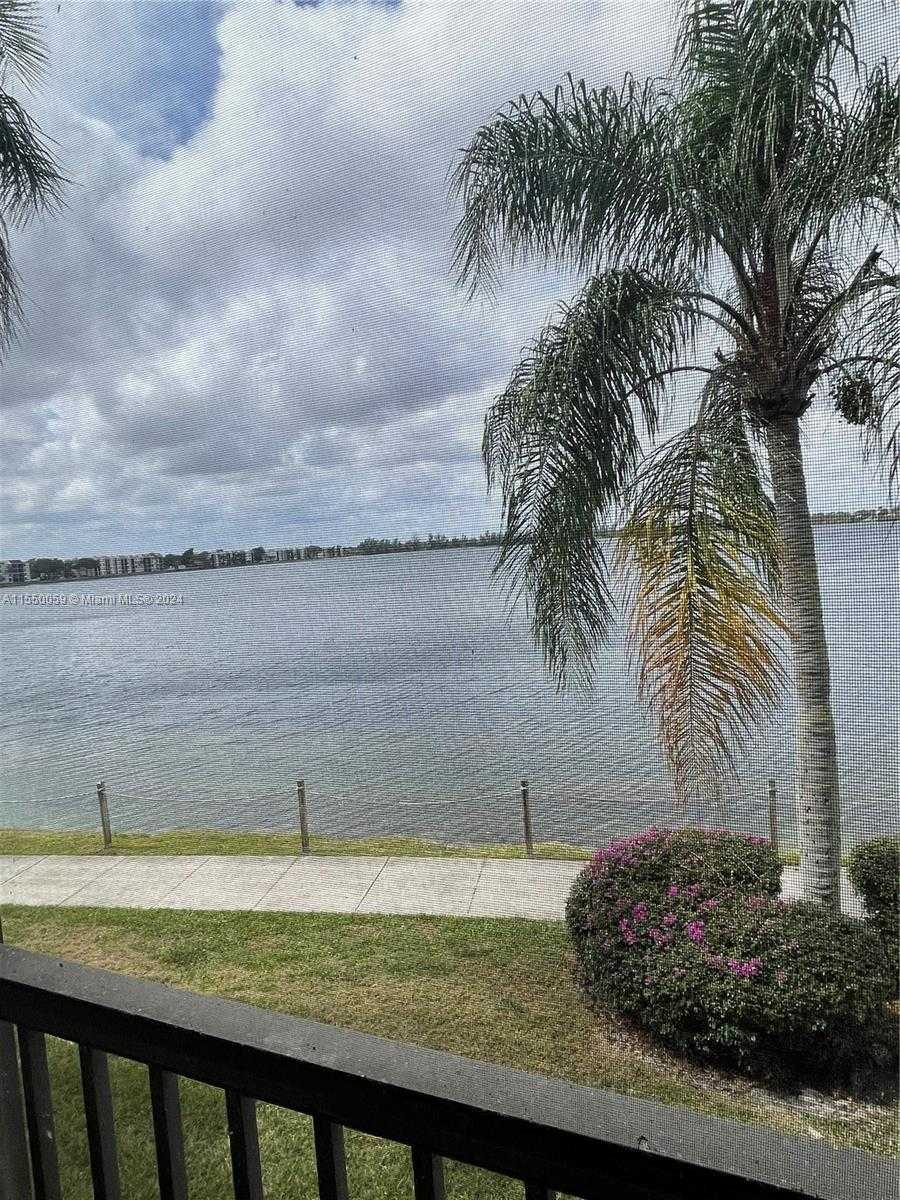 Small Image of 110 Lake Emerald Dr, Oakland Park, FL 33309, USA Number 24