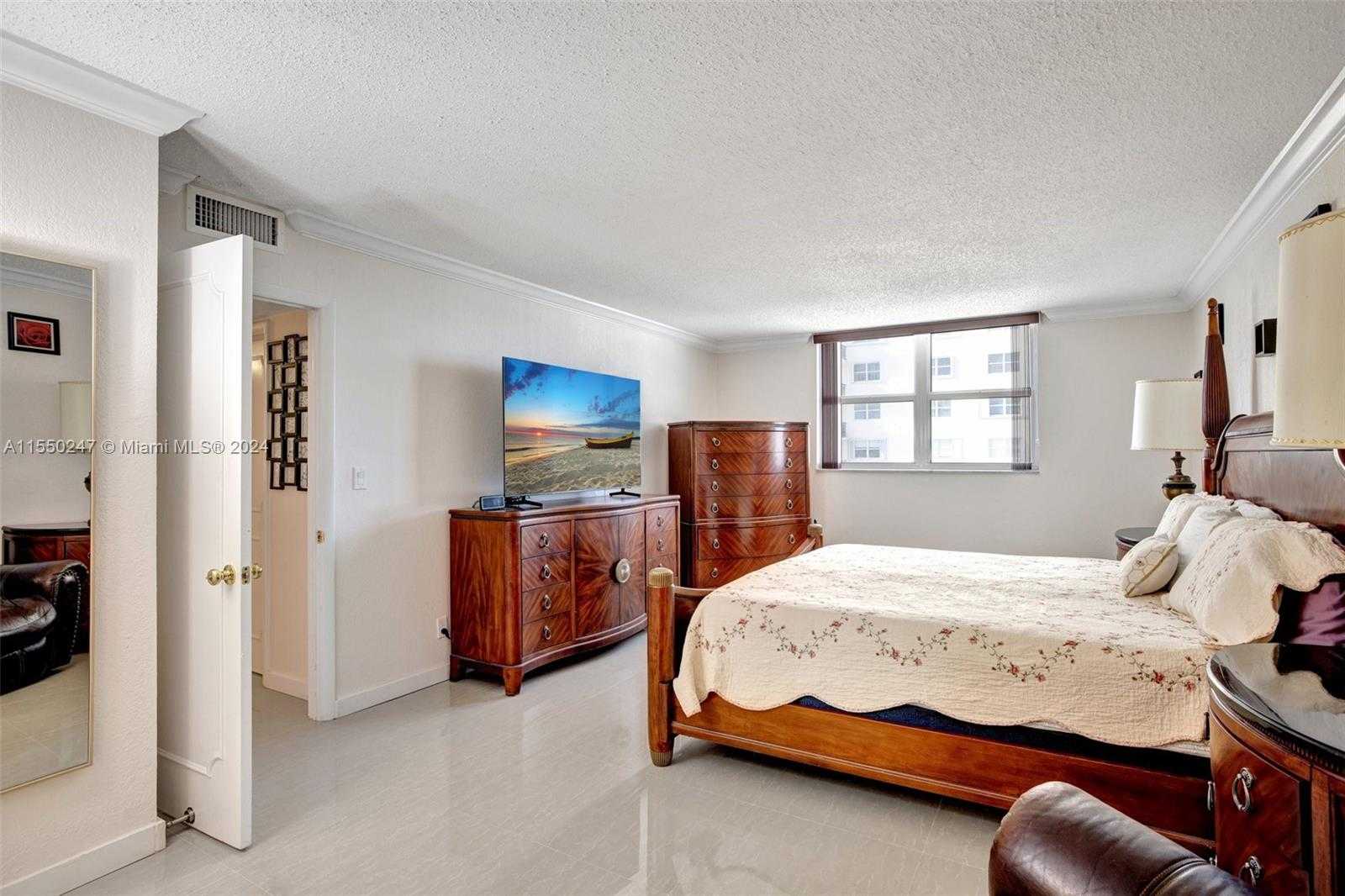 Small Image of 1601 SOUTH OCEAN DR #501, Hollywood Number 25