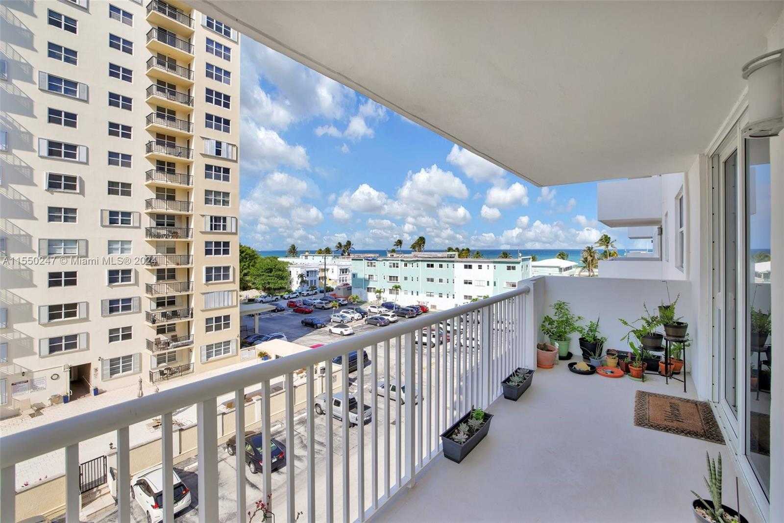 Small Image of 1601 SOUTH OCEAN DR #501, Hollywood Number 37