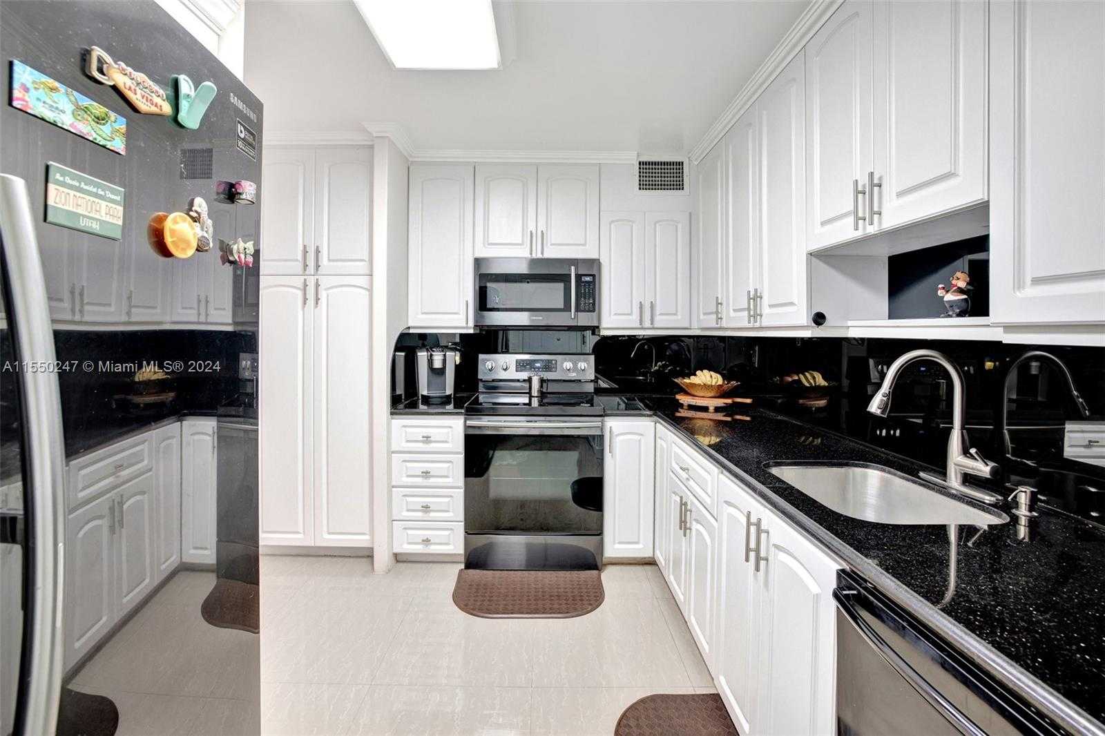 Small Image of 1601 SOUTH OCEAN DR #501, Hollywood Number 5
