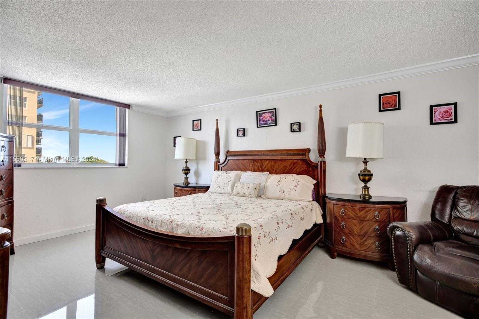 Small Image of 1601 SOUTH OCEAN DR #501, Hollywood Number 7