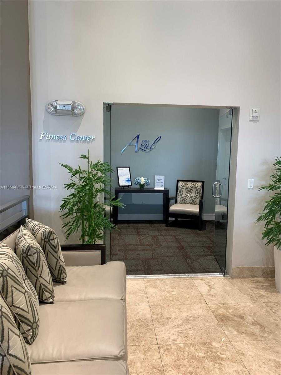Small Image of 5300 NW 87th Ave, Doral, FL 33178, USA Number 27