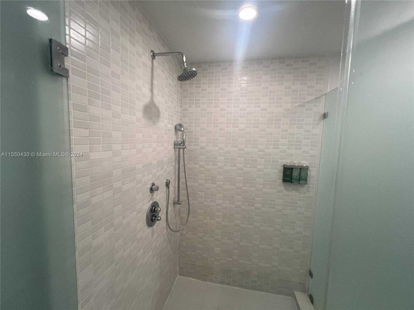 Small Image of 5300 NW 87th Ave, Doral, FL 33178, USA Number 5