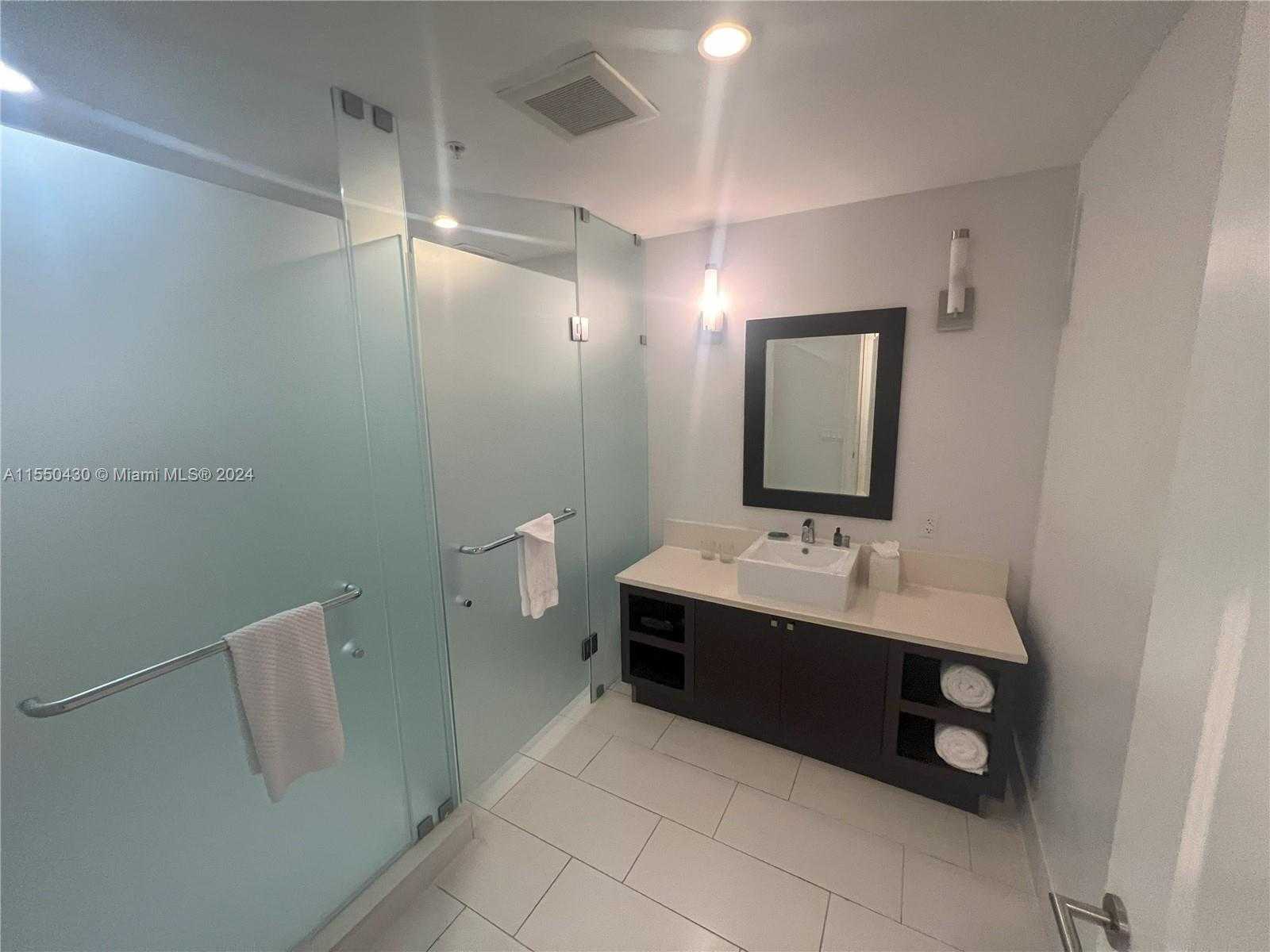 Small Image of 5300 NW 87th Ave, Doral, FL 33178, USA Number 9