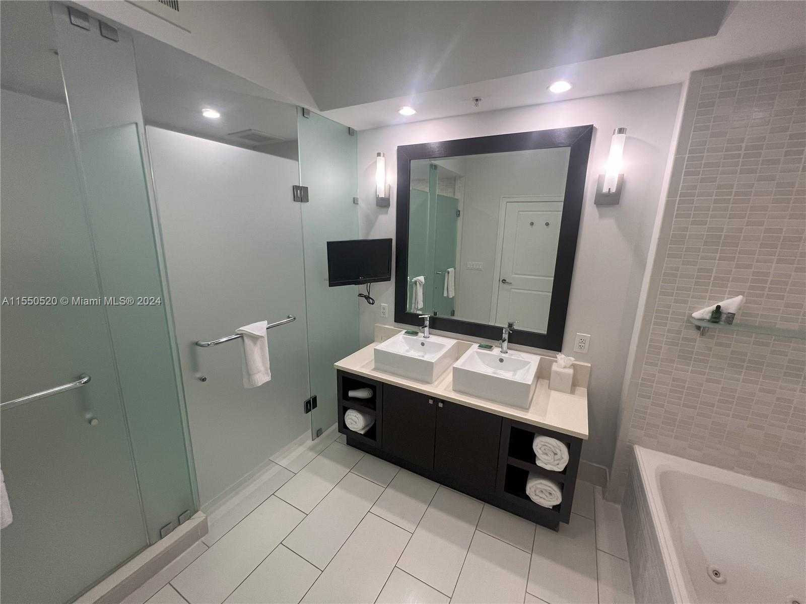 Small Image of 5300 NORTH WEST 87TH AVE #603, Doral Number 4