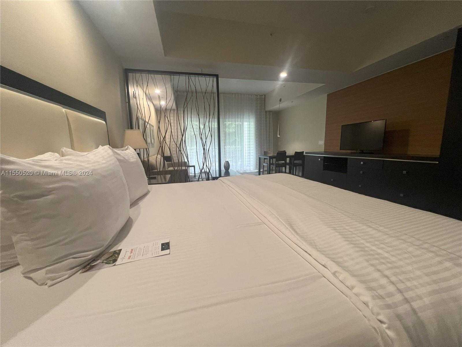 Small Image of 5300 NORTH WEST 87TH AVE #603, Doral Number 7