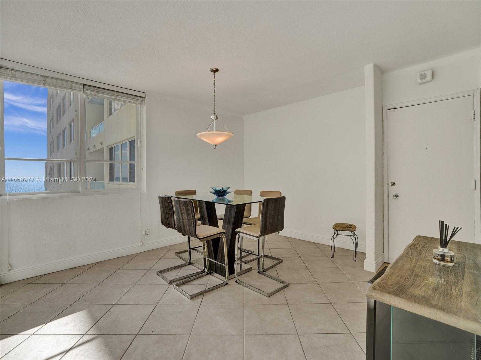 Small Image of 5005 COLLINS AVE #725, Miami Beach Number 10