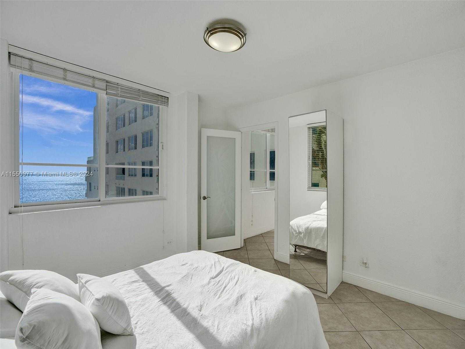 Small Image of 5005 COLLINS AVE #725, Miami Beach Number 14