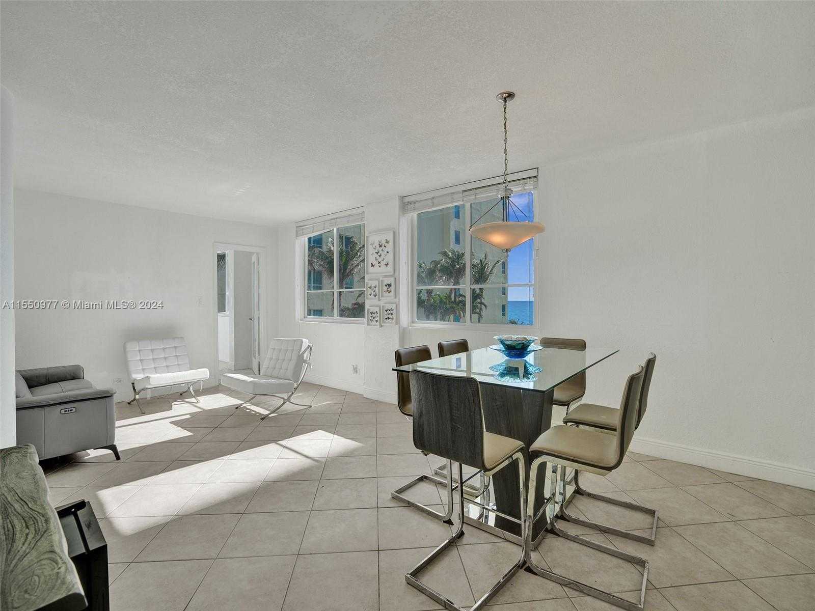 Small Image of 5005 COLLINS AVE #725, Miami Beach Number 2