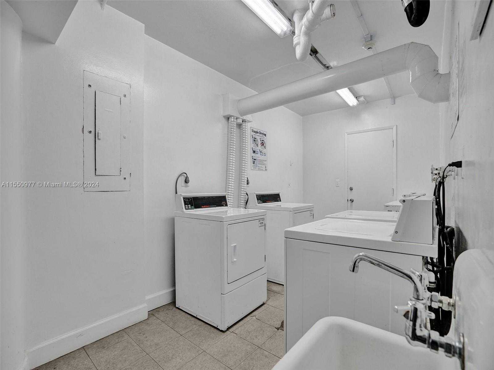 Small Image of 5005 COLLINS AVE #725, Miami Beach Number 24