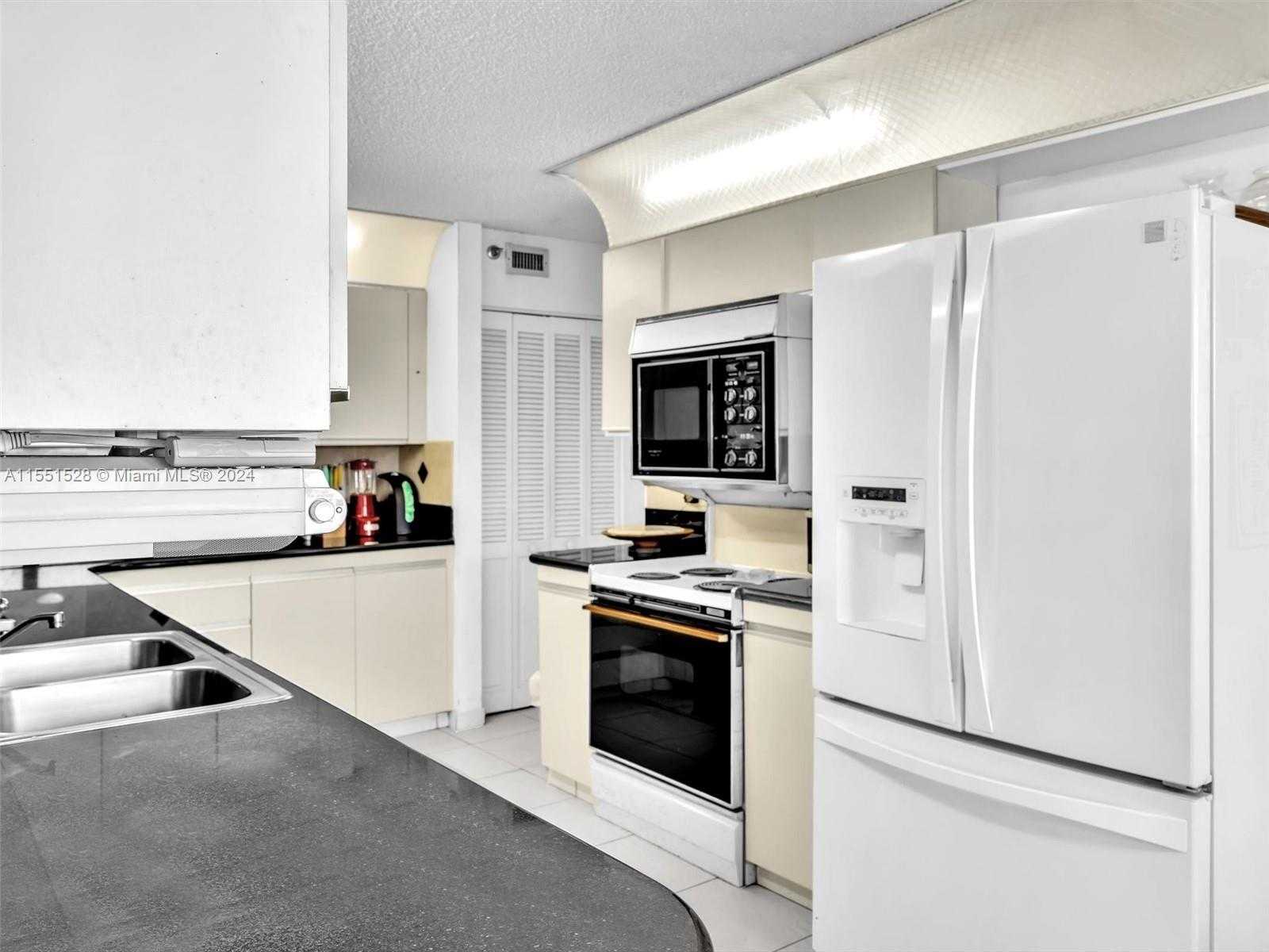 Small Image of 1201 SOUTH OCEAN DR #1112N, Hollywood Number 24
