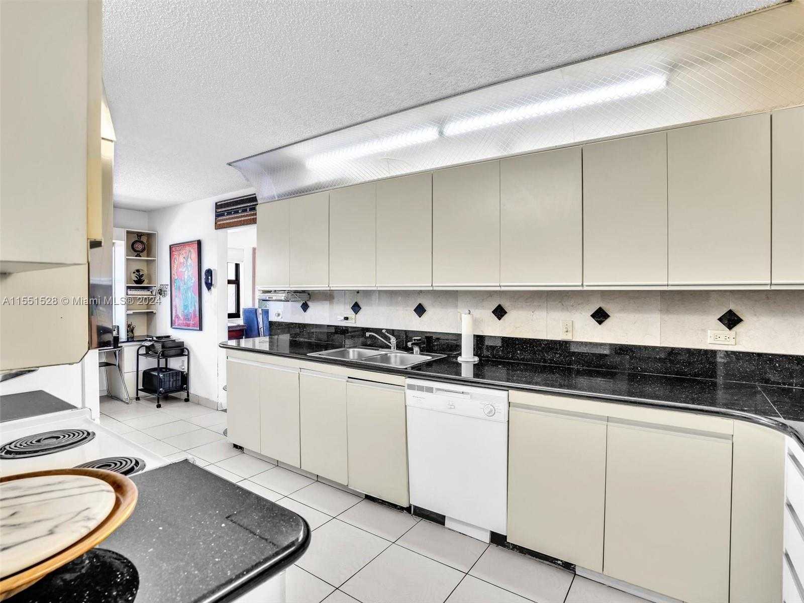 Small Image of 1201 SOUTH OCEAN DR #1112N, Hollywood Number 26