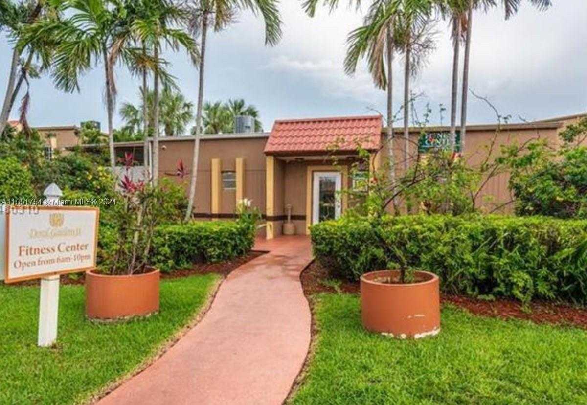 Small Image of 5201 Geneva Ct, Doral, FL 33166, USA Number 33