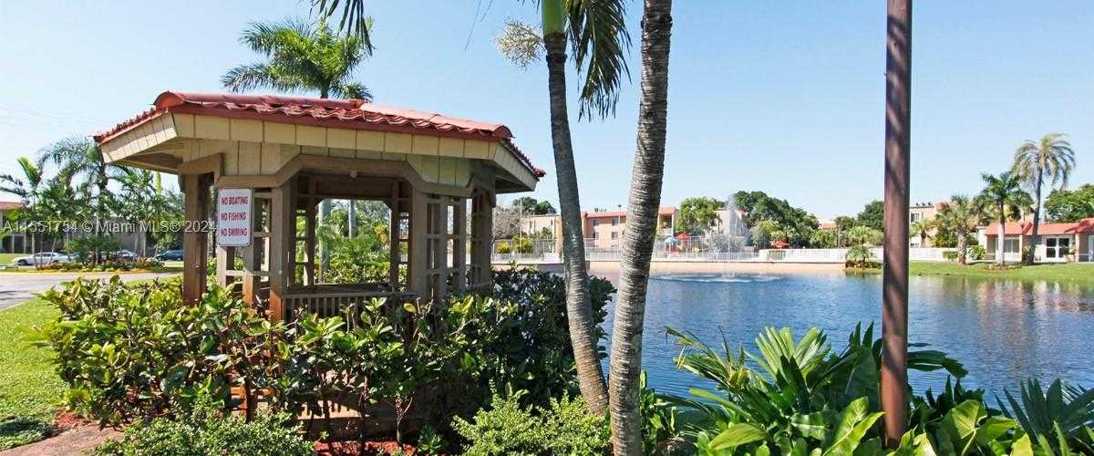 Small Image of 5201 Geneva Ct, Doral, FL 33166, USA Number 38