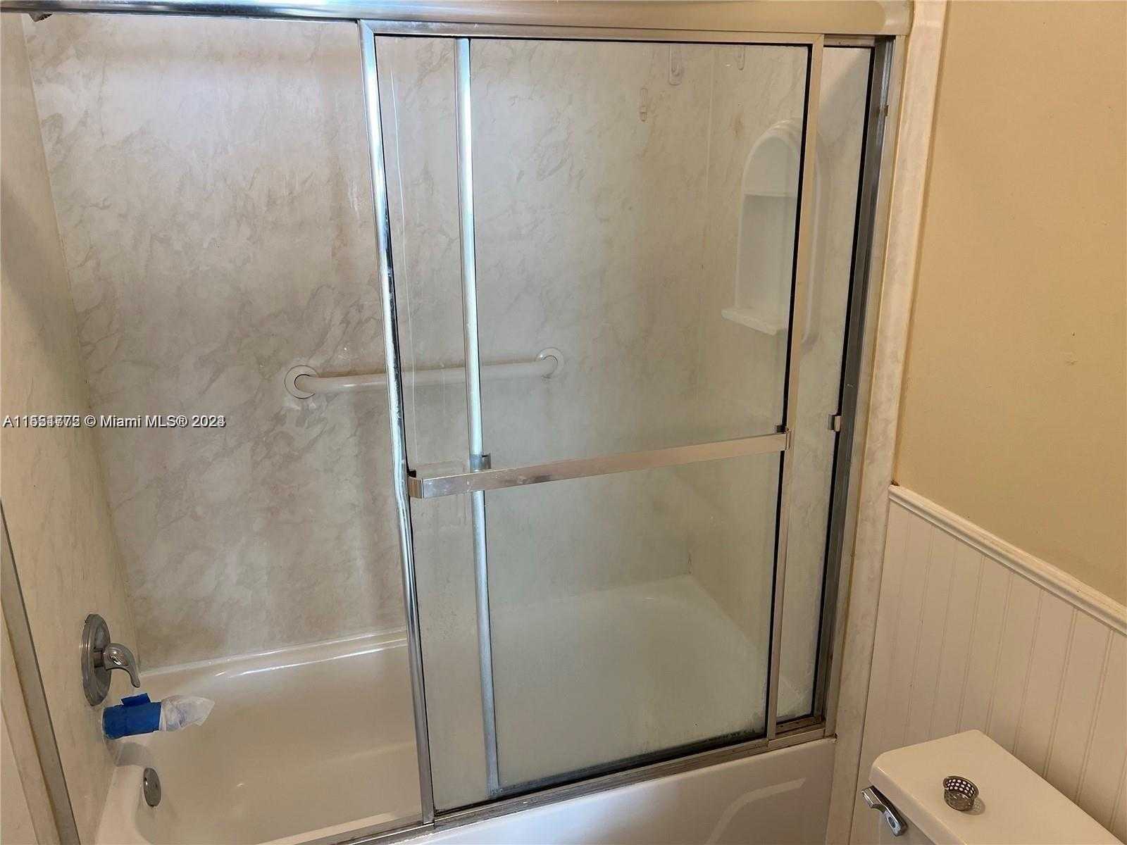 Small Image of 18051 BISCAYNE BLVD #703, Aventura Number 2