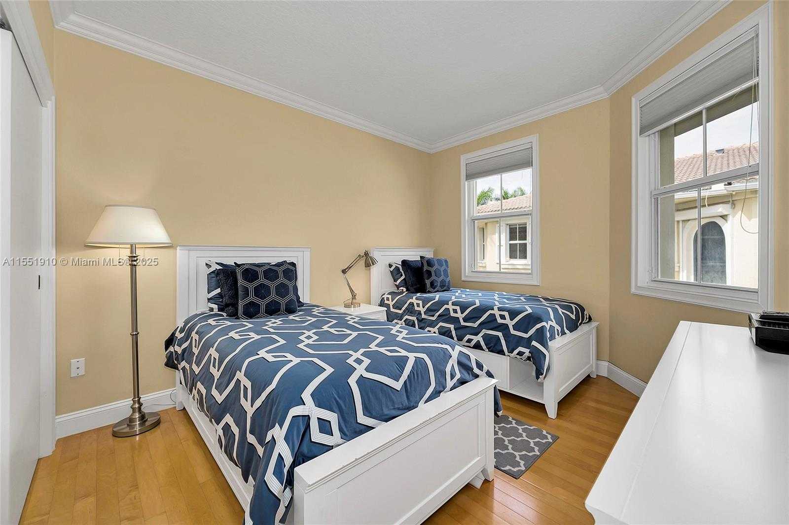Small Image of 3733 NORTH EAST 214TH ST #31, Aventura Number 31
