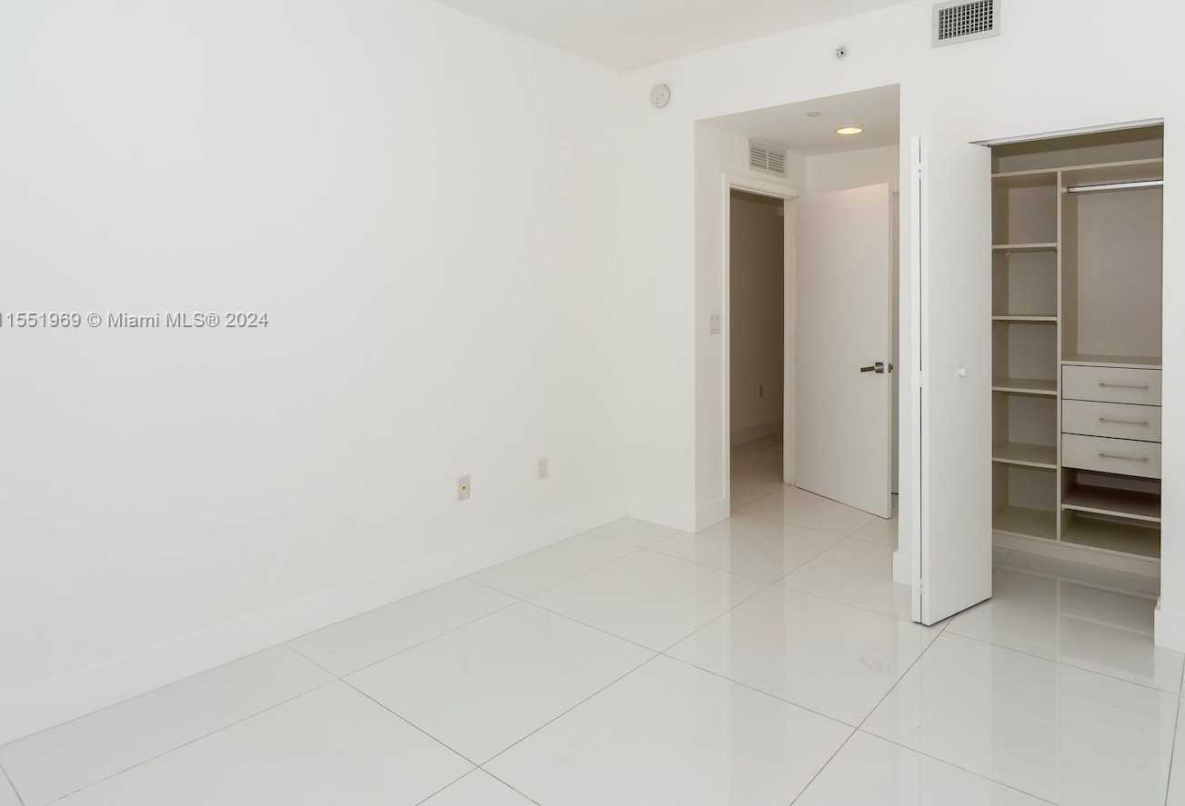Small Image of 600 NORTH EAST 27 ST #2304, Miami Number 18