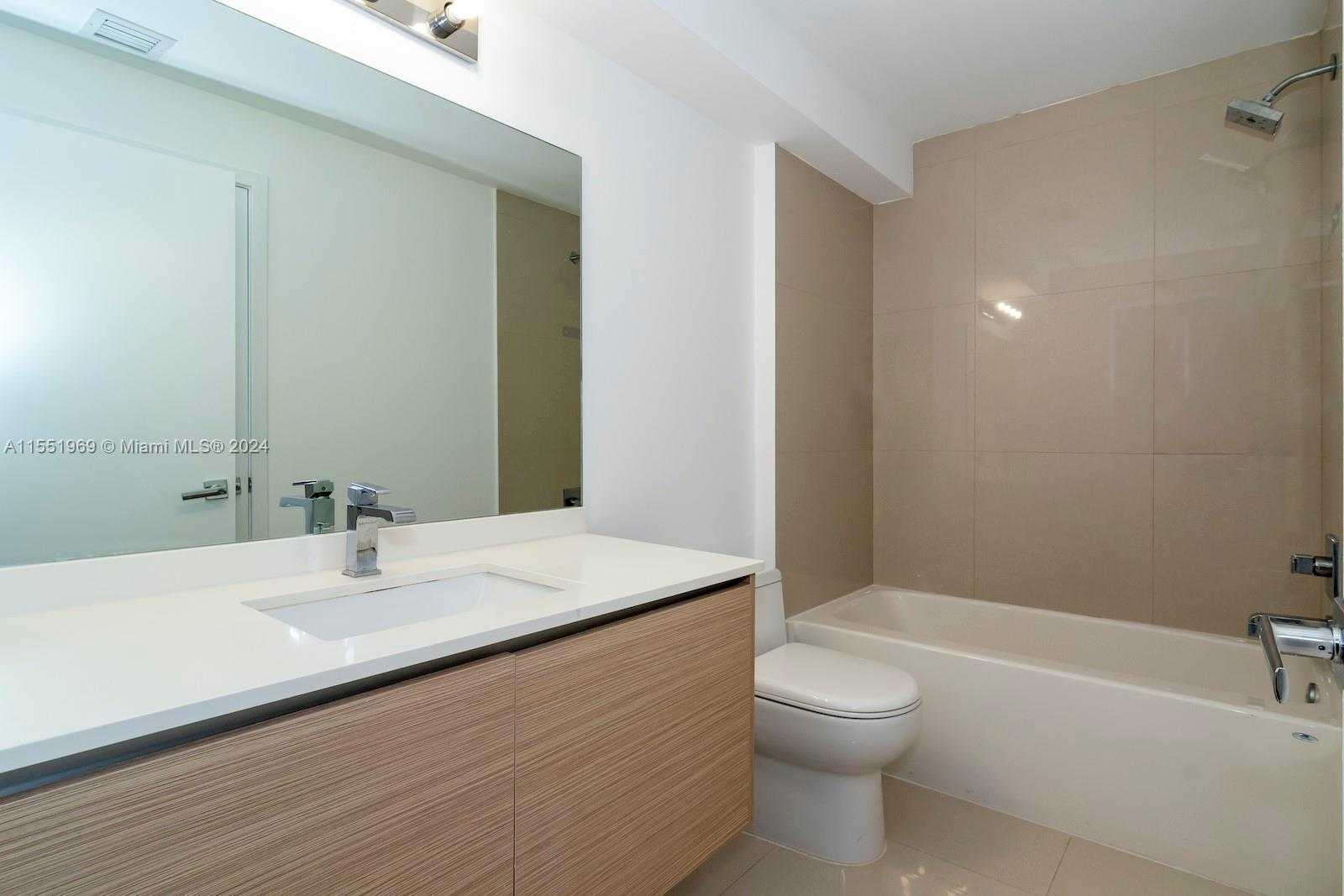 Small Image of 600 NORTH EAST 27 ST #2304, Miami Number 19