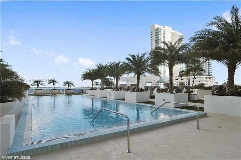 Small Image of 600 NORTH EAST 27 ST #2304, Miami Number 23